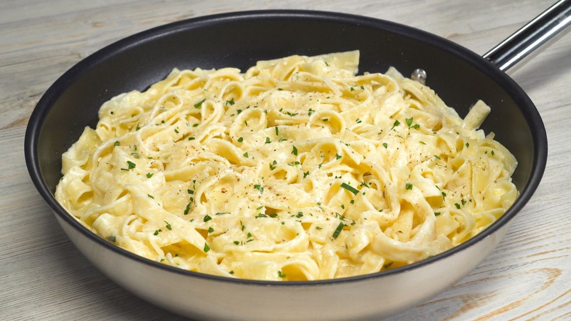 Step-by-step recipe with photo pasta in cream sauce - cook with Federici