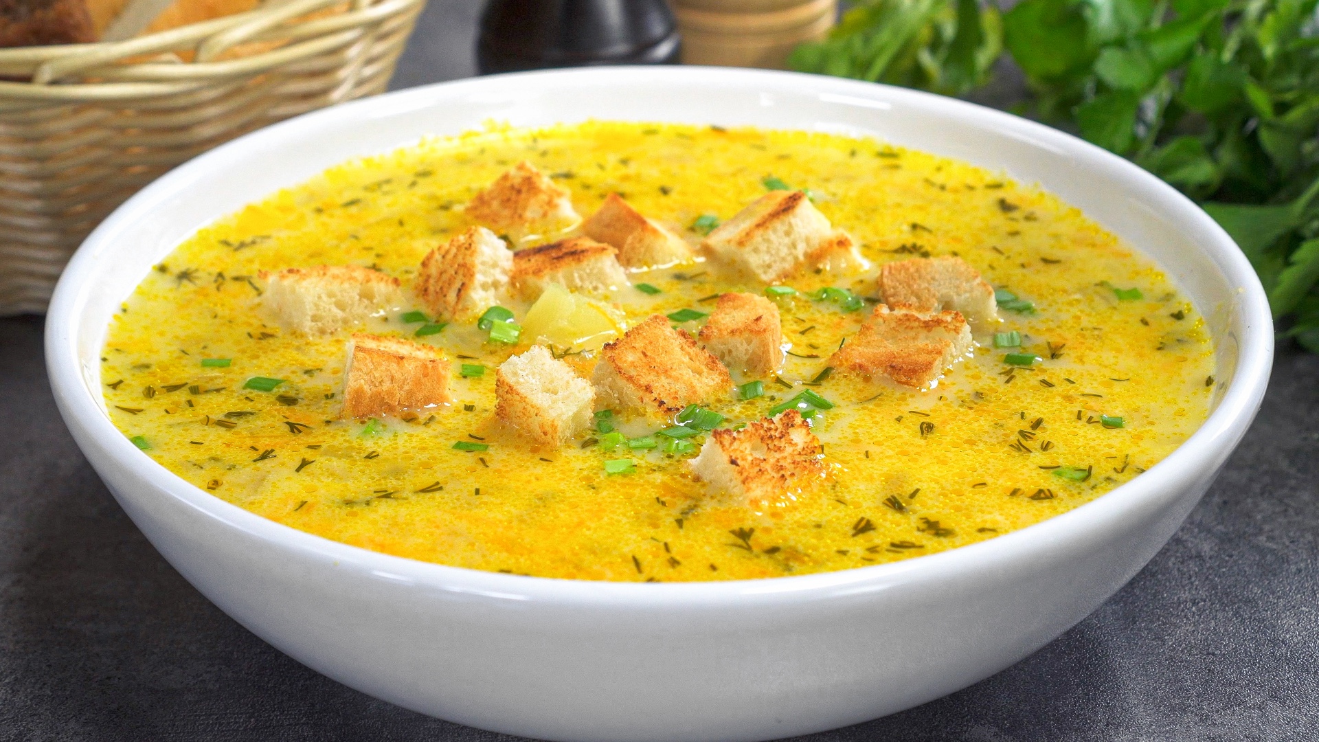 Сырно-луковый суп с шафраном